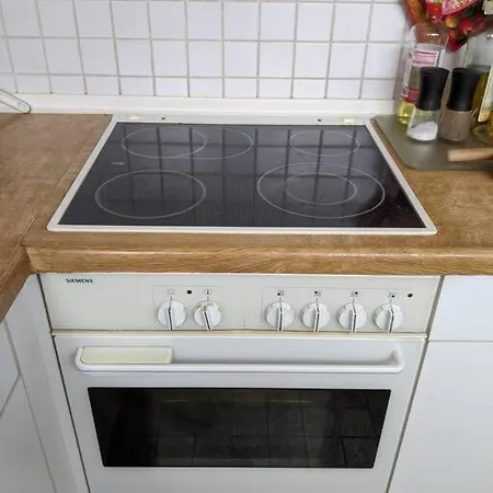 Praktisches Gastezimmer Fur Eine Person Ubytování v soukromí Bergisch Gladbach